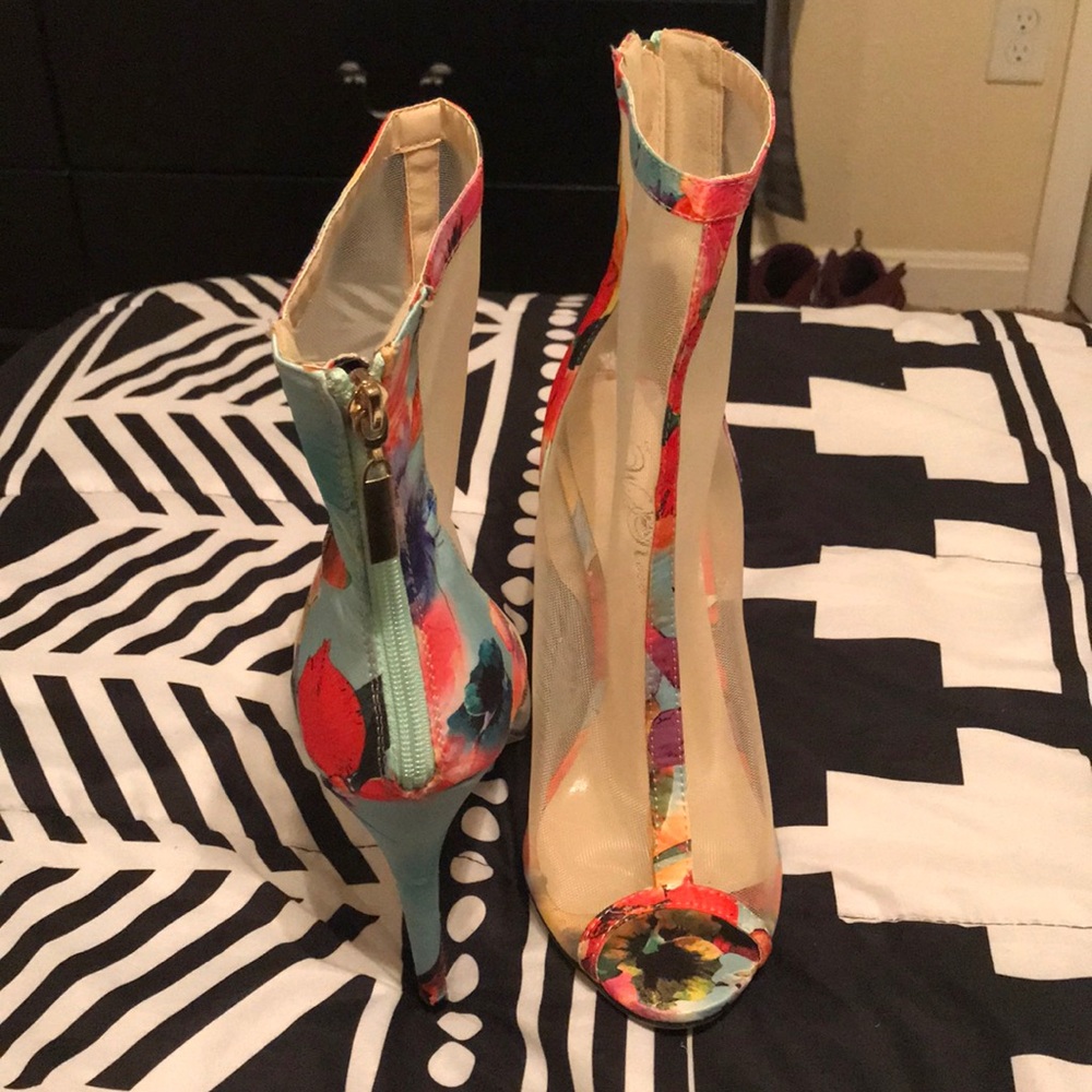 Shoes - Picture 3 of 3